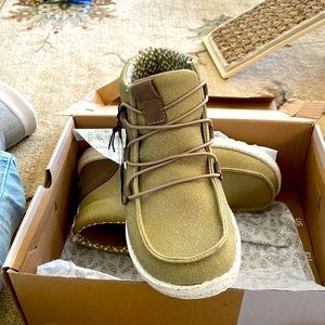 Dude LEA shoes.  New in the box.  Never worn.  Cute, comfortable and casual